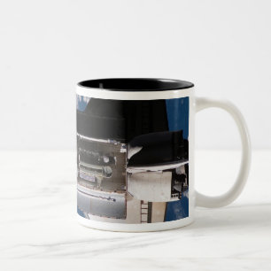 Caneca De Café Em Dois Tons Vaivém espacial Atlantis 2