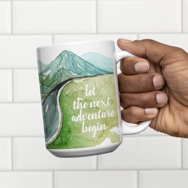 Caneca De Café Em Dois Tons Vamos Natural De Aquarela O Próximo Aventura Começ (Criador carregado)