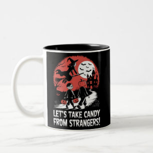 Caneca De Café Em Dois Tons Vamos Pegar Doces de Estranhos Funny Halloween