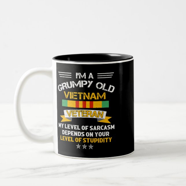Caneca De Café Em Dois Tons Velho Velho Vietnã Grumpy 211 (Esquerda)