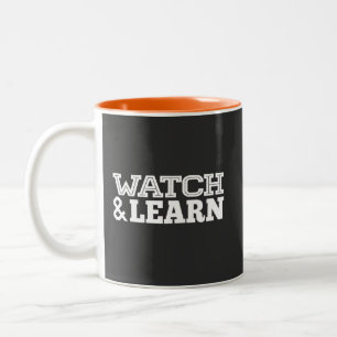 Caneca De Café Em Dois Tons Ver e aprender texto branco