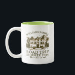 Caneca De Café Em Dois Tons Viagem de Campanha da Família Montanha Vintage RV<br><div class="desc">Mercadorias personalizadas para férias de família,  reagrupamento familiar ou viagem de família. Personalize o texto e o texto para ajustado da sua ocasião.</div>