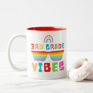 Caneca De Café Em Dois Tons Vibrações da Terceira Série De Volta à Escola Prof