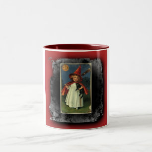 Caneca De Café Em Dois Tons Vintage Young Halloween Witch