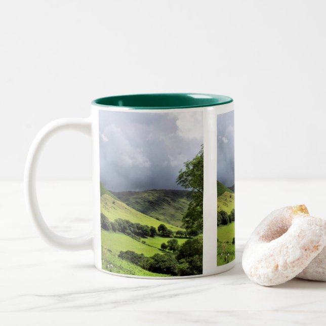 CANECA DE CAFÉ EM DOIS TONS VISÕES DAS PAREDES (Com Donut)