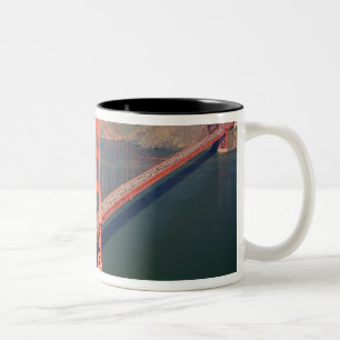 Caneca De Café Em Dois Tons Vista aérea da Golden Gate Bridge nos 2