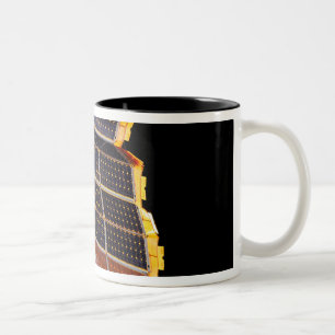 Caneca De Café Em Dois Tons Vista aproximada das matrizes solares