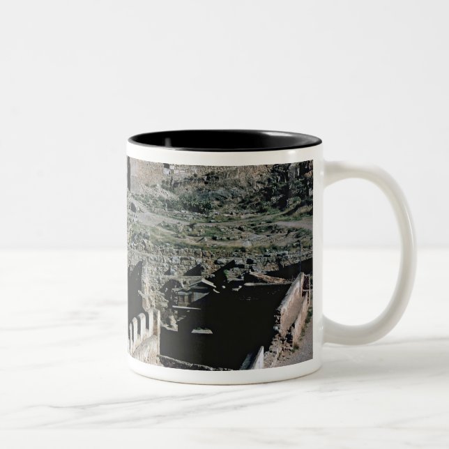 Caneca De Café Em Dois Tons Vista do castelo, 8o-12o século (Direita)