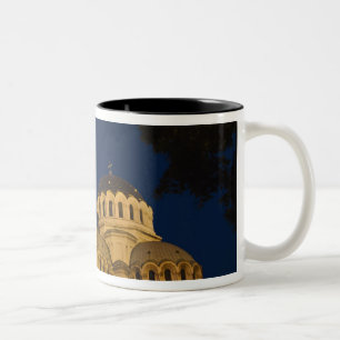Caneca De Café Em Dois Tons Vista noturna da Catedral de Alexander Nevski