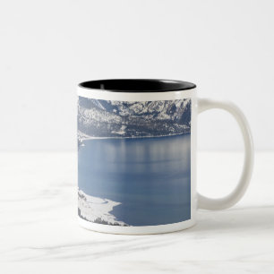 Caneca De Café Em Dois Tons Vista panorâmica do Lago Tahoe, EUA