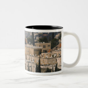 Caneca De Café Em Dois Tons Vista urbana elevada da torre Jerusalem YMCA