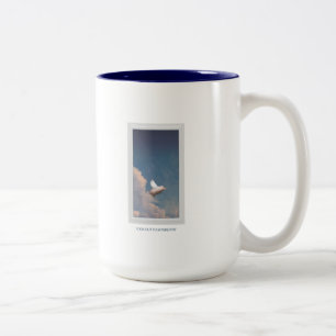 Caneca De Café Em Dois Tons voando porco pela janela