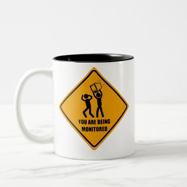 Caneca De Café Em Dois Tons Você está sendo monitorado (Esquerda)