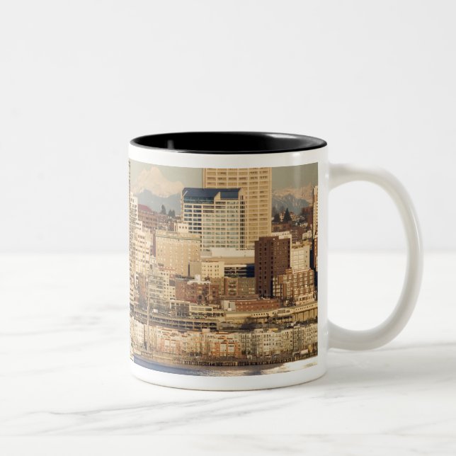 Caneca De Café Em Dois Tons WA, Seattle, Seattle Skyline e Elliott Bay (Direita)