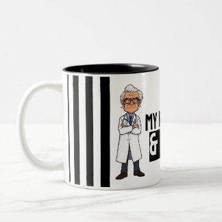 Caneca De Café Em Dois Tons White Prison Stripe cartoon grumpy senior doctor