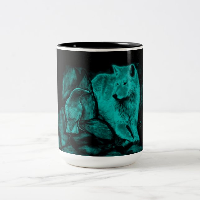 Caneca De Café Em Dois Tons Wolf e Raven na Noite (Centro)