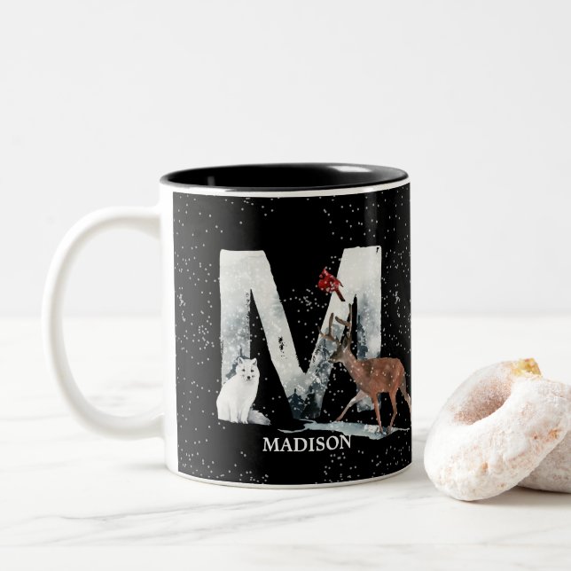 Caneca De Café Em Dois Tons Wonderland Alphabet M Monograma | Lobo de Neve (Com Donut)