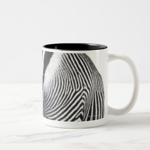 Caneca De Café Em Dois Tons Zebra que gira ao redor