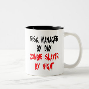 Caneca De Café Em Dois Tons Zombie Slayer Risk Manager