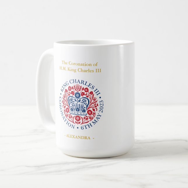 Caneca De Café Emblema Personalizado da coroação Charles III (Frente Esquerda)
