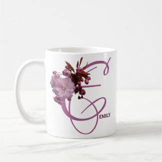 Caneca De Café Emily personalizável nome rosa rosa-flores rosa-ro