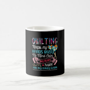 Caneca De Café Encerramento Engraçado Mantém Minhas Mãos Ocupadas