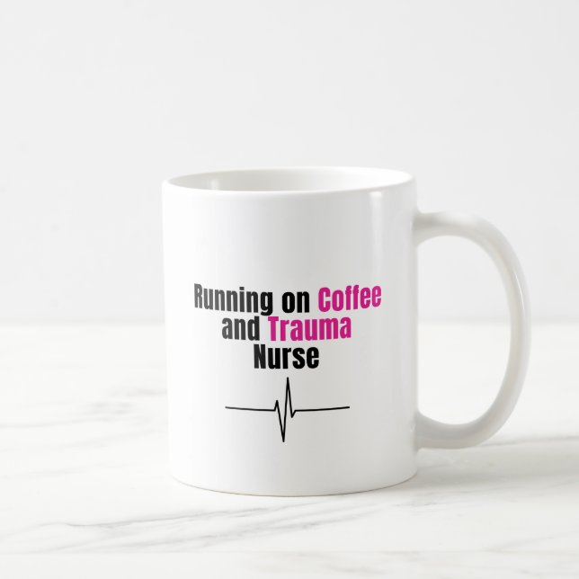 Caneca de Café Enfermeira Engraçada – Funcionando  (Direita)