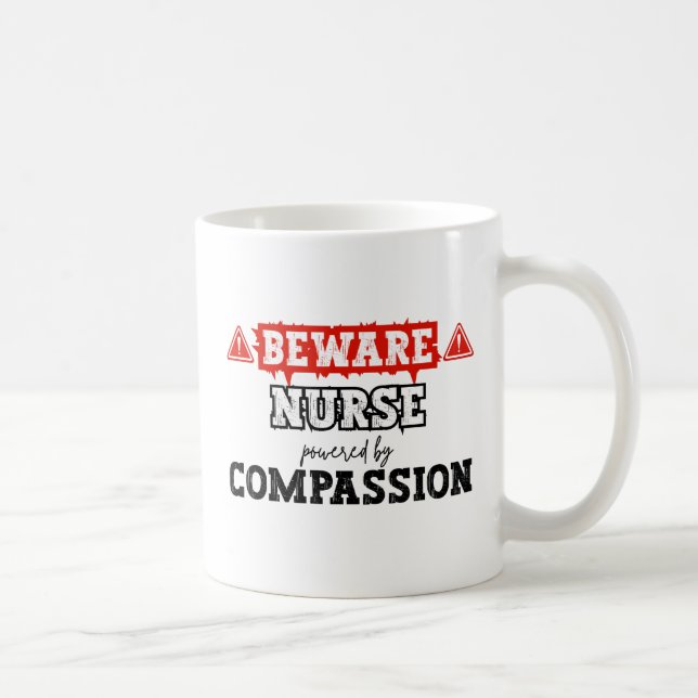 Caneca De Café Enfermeiro Com Compaixão | Enfermeiros e cuidados  (Direita)