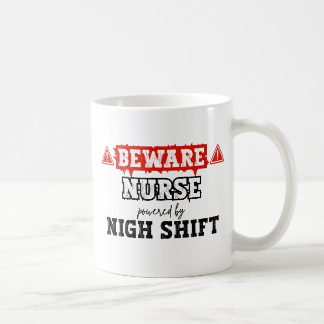 Caneca De Café Enfermeiro Com Desvio Noturno | Enfermeiros e cuid (Direita)