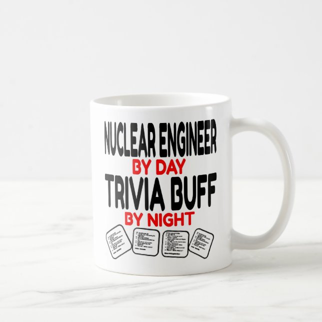 Caneca De Café Engenheiro Nuclear Adora Jogar Trivia (Direita)