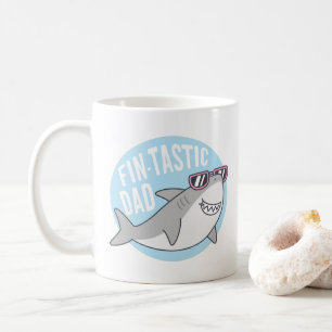 Caneca de café engraçada com pun do tubarão do pai