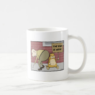 Caneca de café engraçada do gato: A extremidade