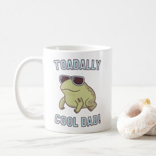 Caneca de café engraçada do sapo totalmente legal