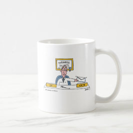 Caneca De Café Engraçado Cirurgião Engraçado Ordenando Correio no