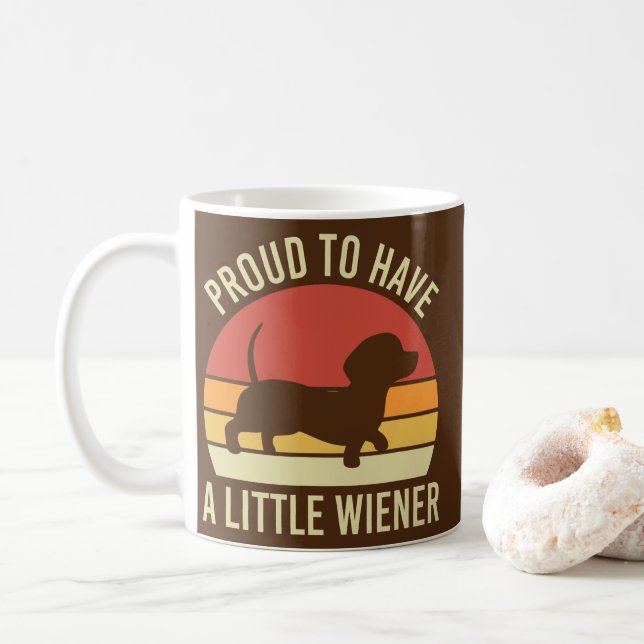 Caneca De Café Engraçado Dachshund Mãe Orgulhosa De Ter Um Pequen (Com Donut)