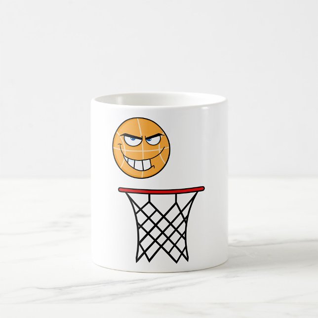 Caneca De Café Engraçado Esmirando Rosto de Basquete (Criador carregado)
