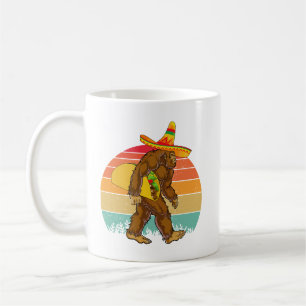 Caneca De Café Engraçado Pé Grande Andando com Taco Grande