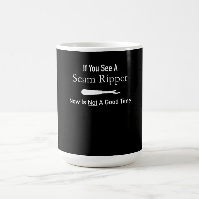 Caneca De Café Engraçado Quileamento do Presente de Seamstress (Centro)
