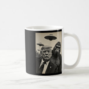 Caneca De Café Engraçado Trump Bigfoot Selfie Com Alienígena Estr