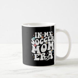 Caneca De Café Engraçado Vintage Na Minha Era De Mãe De Futebol F