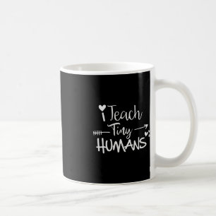 Caneca De Café Ensino Os Pequenos Humanos De Volta À Pré-Escola D