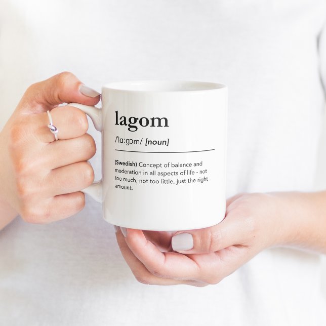 Caneca De Café Escândalo da definição de Lagom na Suécia nórdica (Criador carregado)