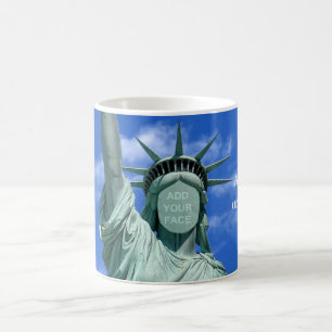 Caneca De Café Esfrie e estátua da liberdade customizável do