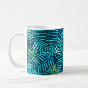 Caneca De Café Esmagamento da vegetação das plantas tropicais a