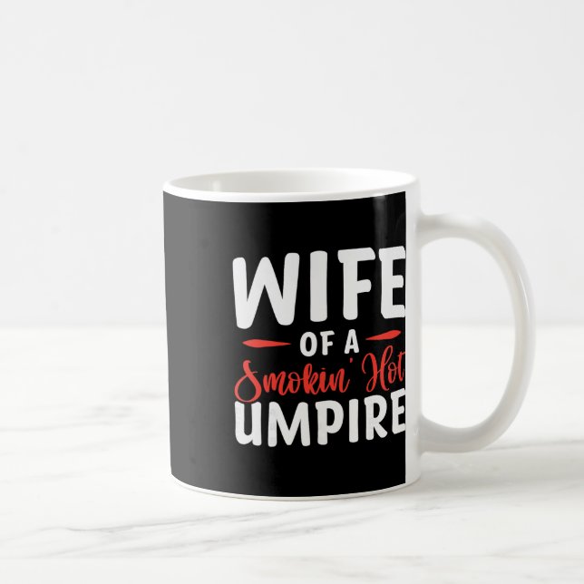 Caneca De Café Esposa De Um Árbitro Ardentemente Sensual (Direita)