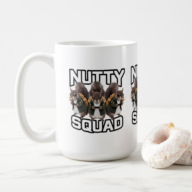 Caneca De Café Esquadrão Maluco, Esquadrão de Lanches de Esquilo (Com Donut)