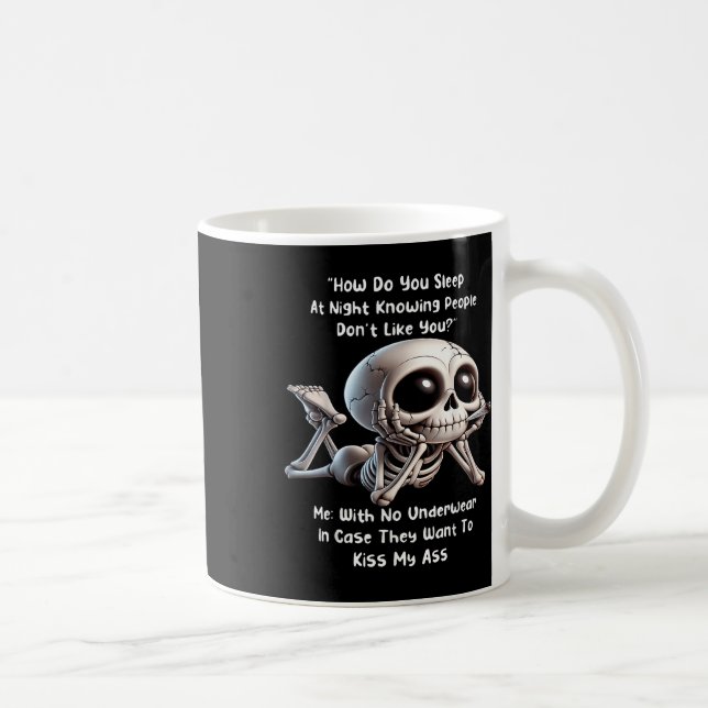 Caneca De Café Esqueleto Como Você Dorme à Noite Sabendo que as P (Direita)