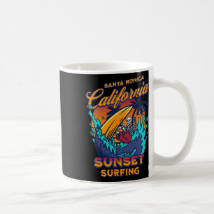Caneca De Café Esqueleto de surfe no pôr do sol em Santa Mônica C