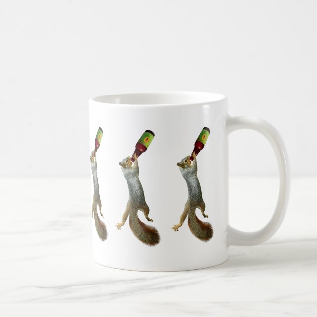 Caneca De Café Esquilos que bebem a cerveja (Direita)