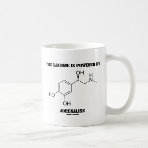 Caneca De Café Esta Máquina É Alimentada Por Adrenalina